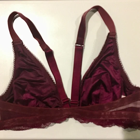 Victoria‘s Secret Maroon Lace Bralette - Picture 2 of 15